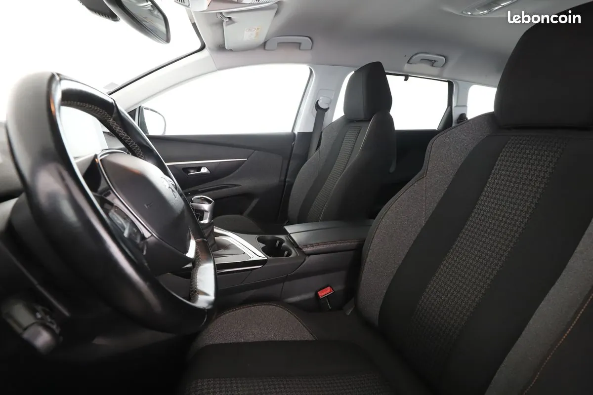 Peugeot 5008 2018 photo 5