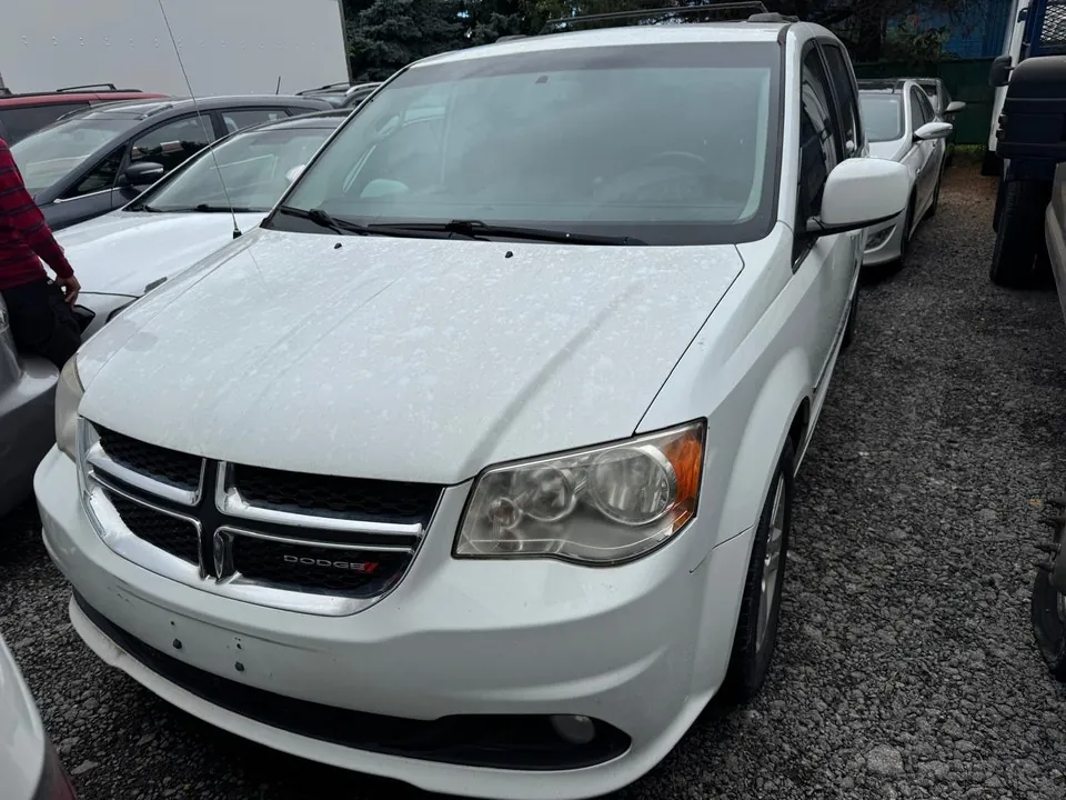 Dodge Grand Caravan 2014 photo 2