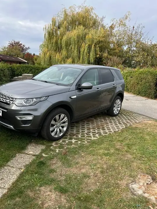 Land Rover Discovery Sport 2016 photo 2