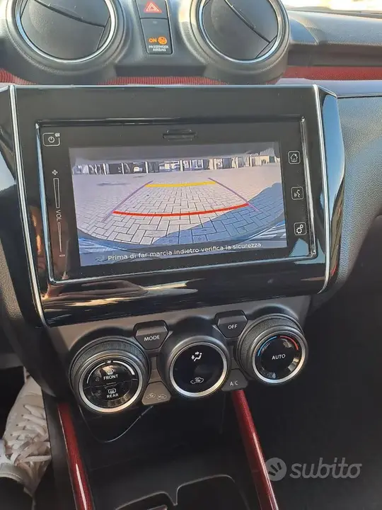 Suzuki Swift 2021 photo 2