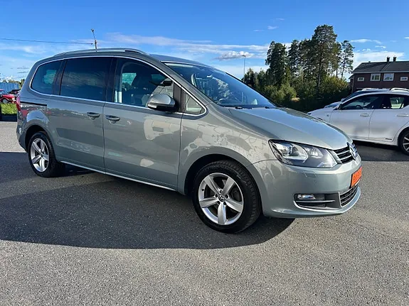 Volkswagen Sharan 2011 photo 3