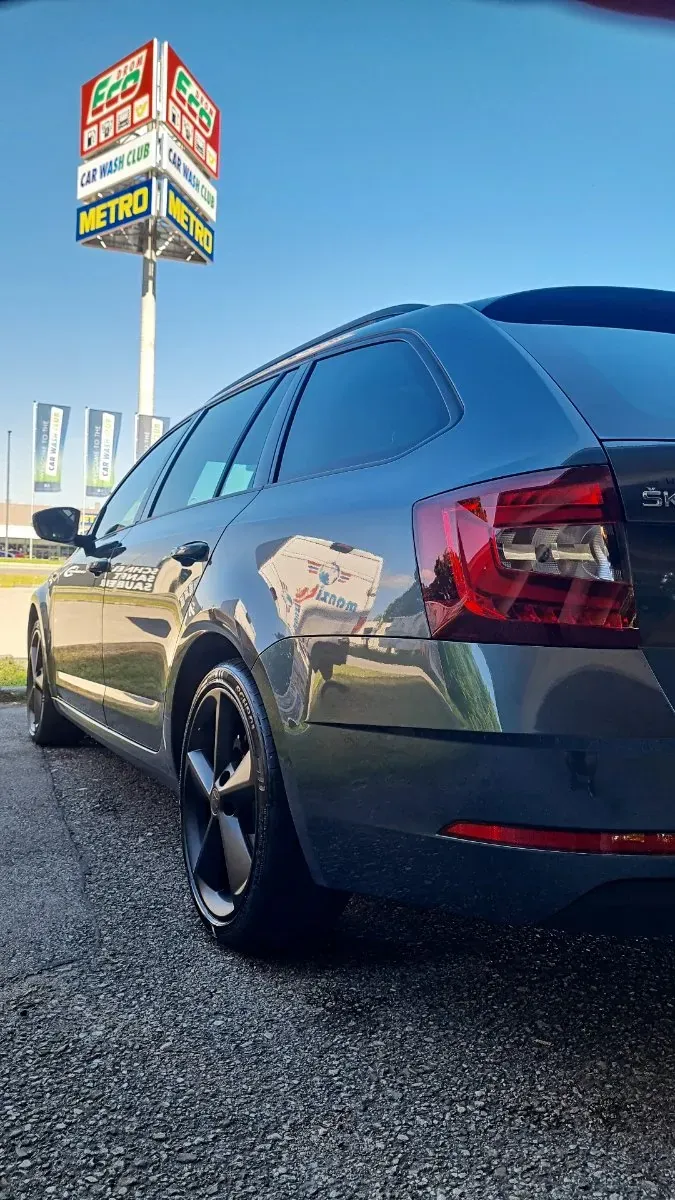 Skoda Octavia 2020 photo 2