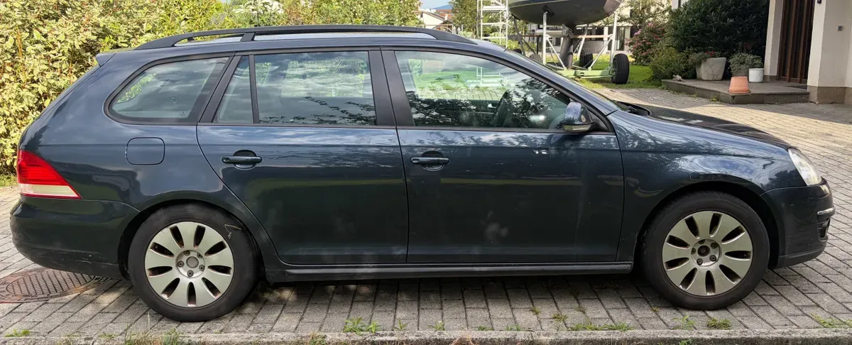 Volkswagen Golf 2009 photo 2