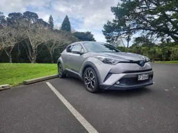 Toyota C-Hr 2019 photo 2