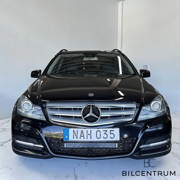 Mercedes-Benz C220 2013 photo 2