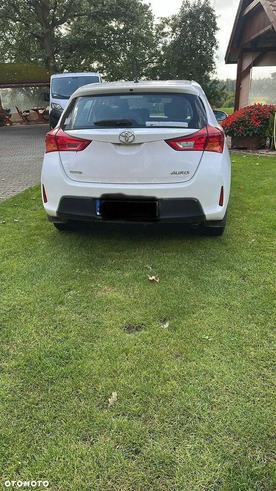 Toyota Auris 2014 photo 4