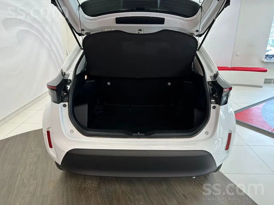 Toyota Yaris 2023 photo 5