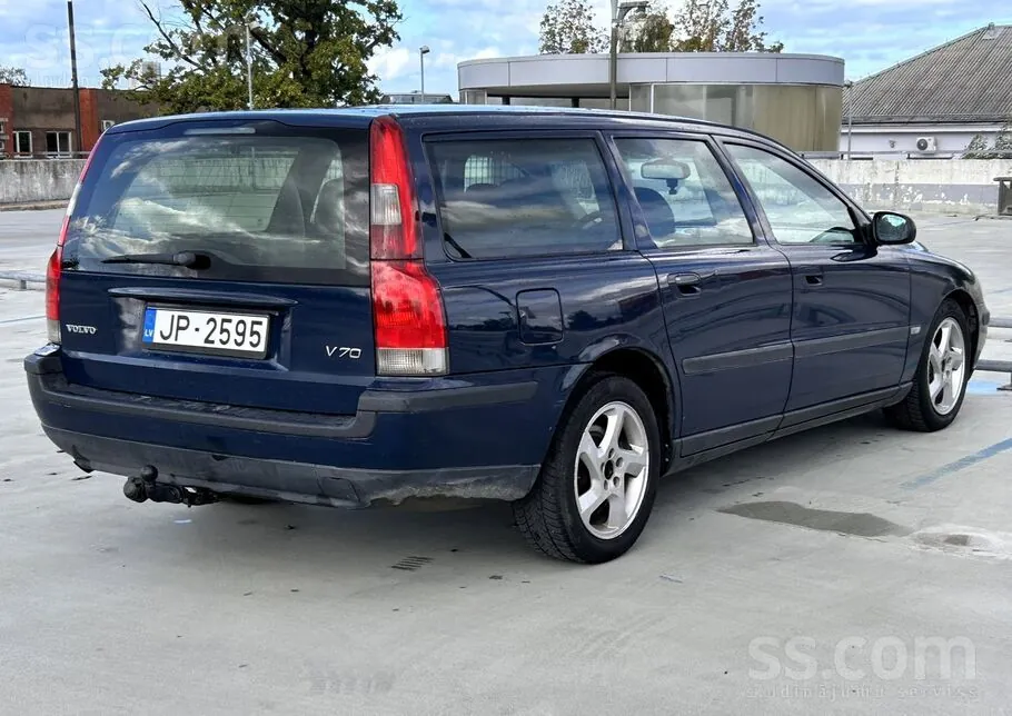 Volvo V70 2000 photo 3
