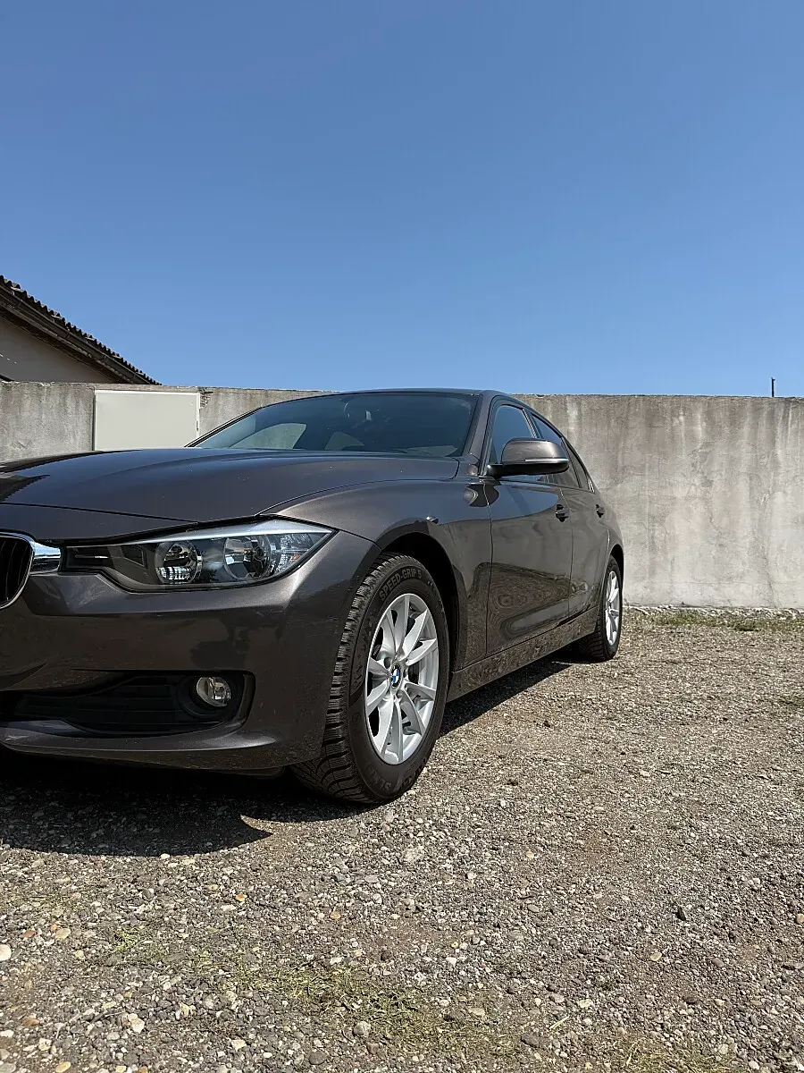 BMW 3 Series 2014 photo 2