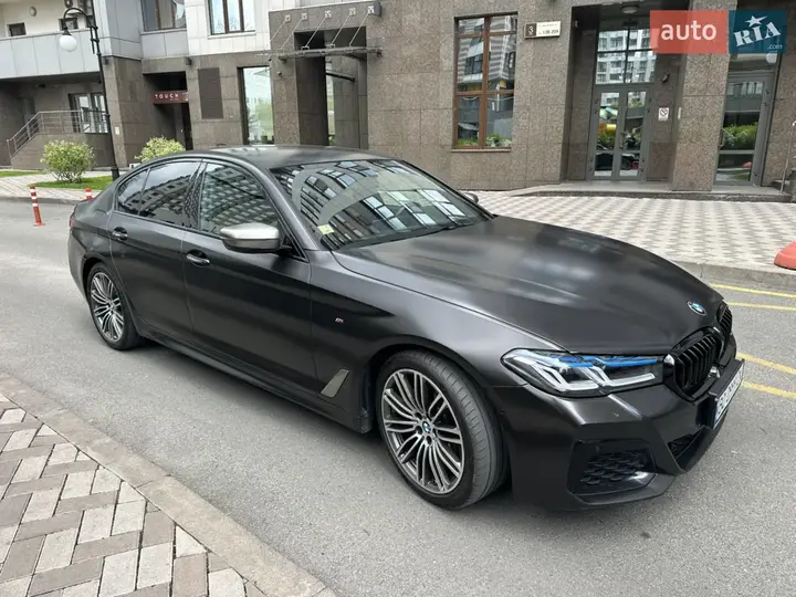 BMW 5 Series 2017 photo 3