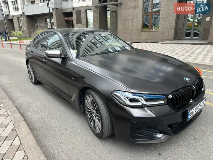 BMW 5 Series 2017 photo 2