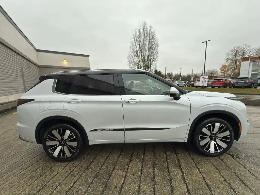 Mitsubishi Outlander 2026 photo 5