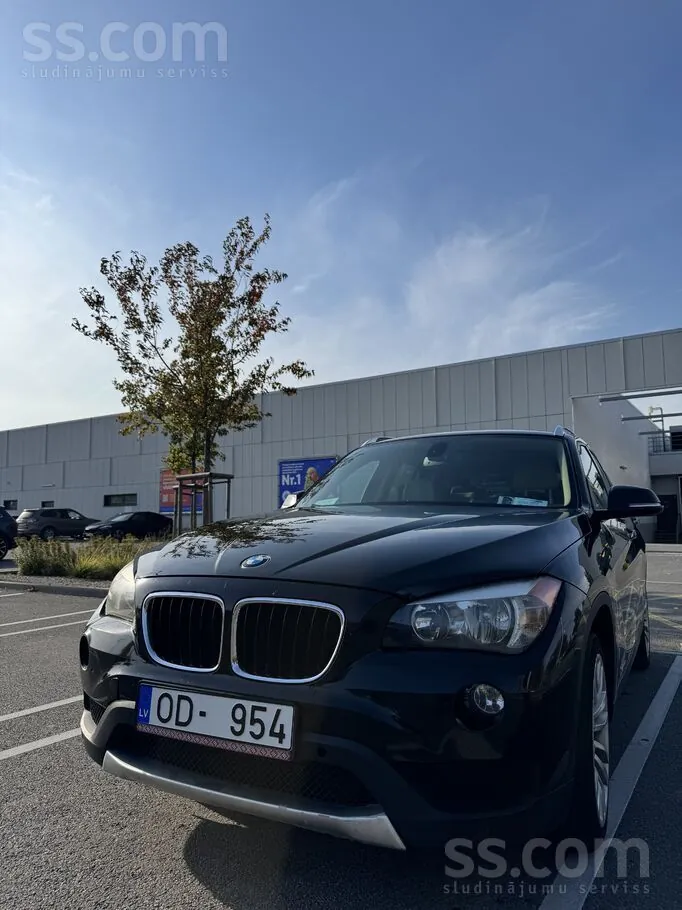BMW X1 2014 photo 2