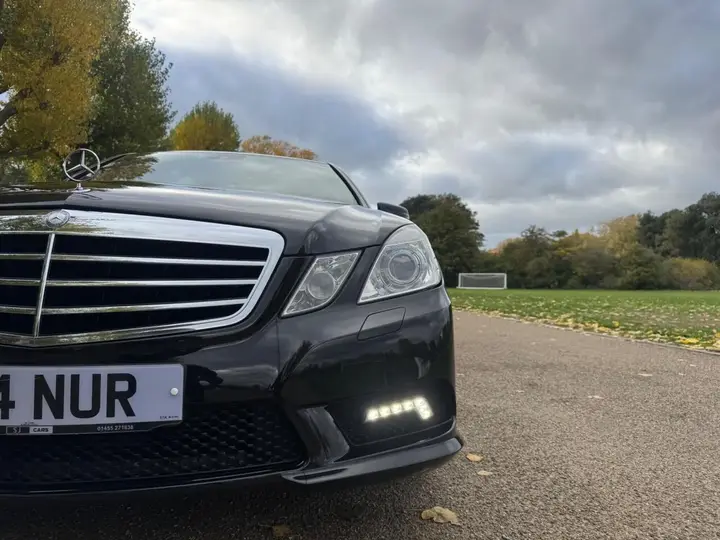 Mercedes-Benz E-Class 2010 photo 5
