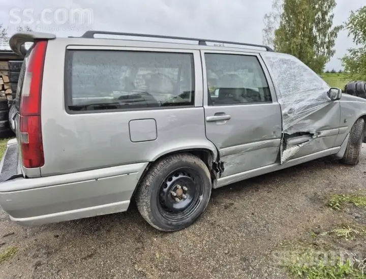 Volvo V70 1998 photo 4