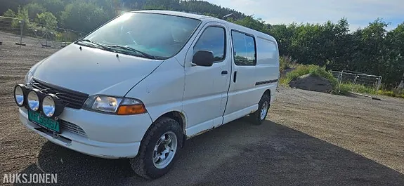 Toyota Hiace 2003 photo 3