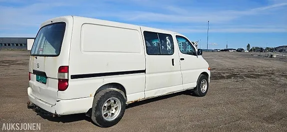 Toyota Hiace 2003 photo 4