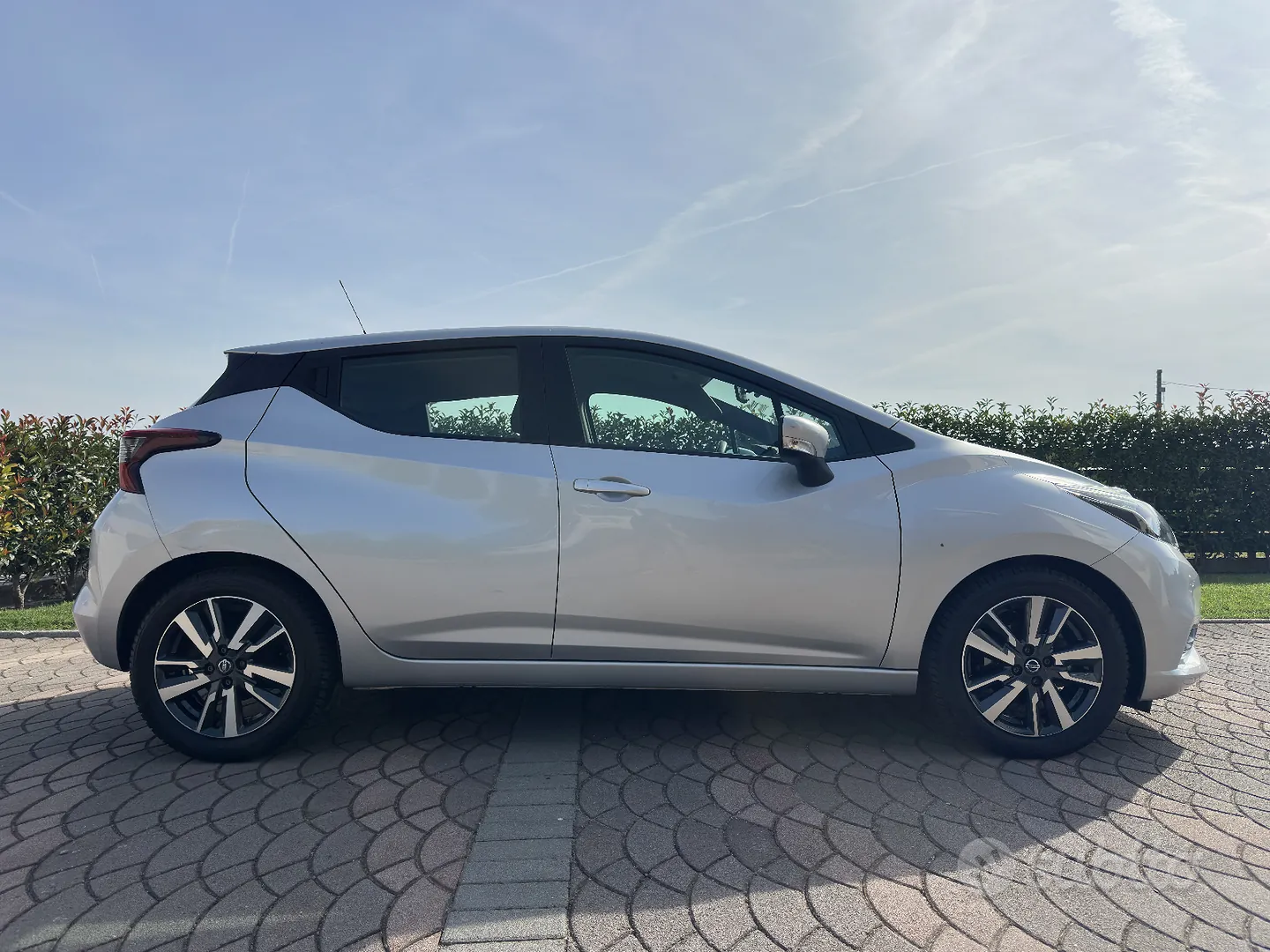 Nissan Micra 2018 photo 2
