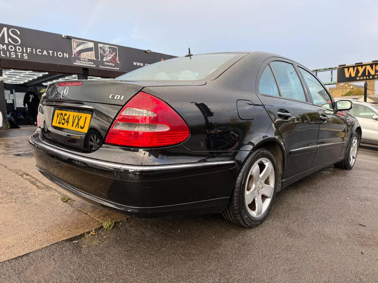 Mercedes-Benz E-Class 2004 photo 4