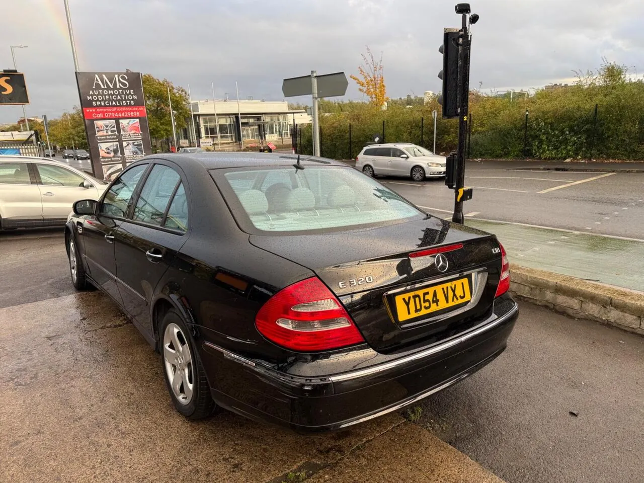 Mercedes-Benz E-Class 2004 photo 5