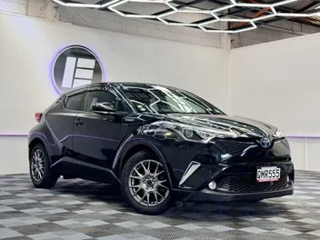 Toyota C-Hr 2017 photo 2