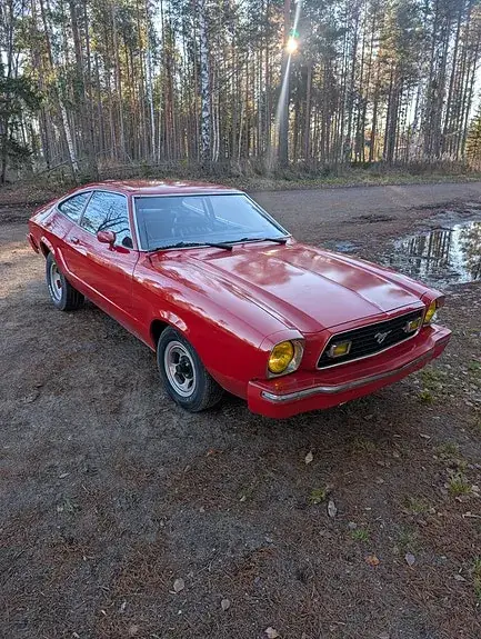 Ford Mustang 1975 photo 3