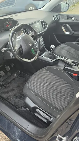Peugeot 308 2019 photo 4