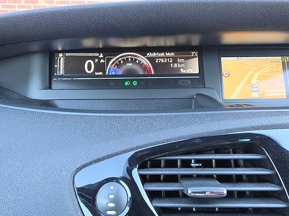 Renault Grand Scenic Iii 2013 photo 2