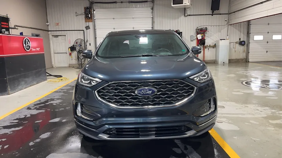 Ford Edge 2022 photo 2