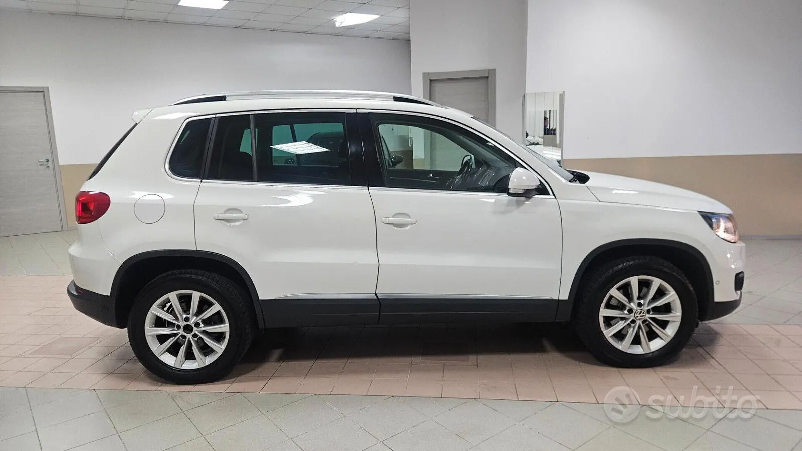 Volkswagen Tiguan 2012 photo 4