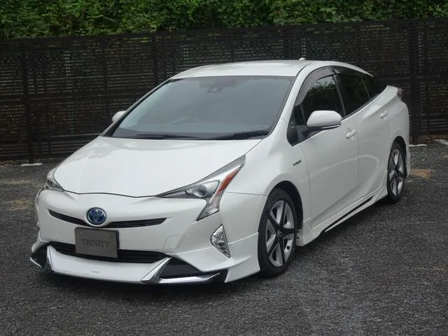 Toyota Prius 2017 photo 3
