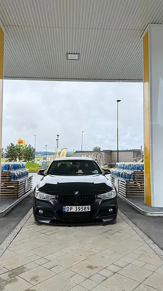 BMW 320D 2013 photo 2