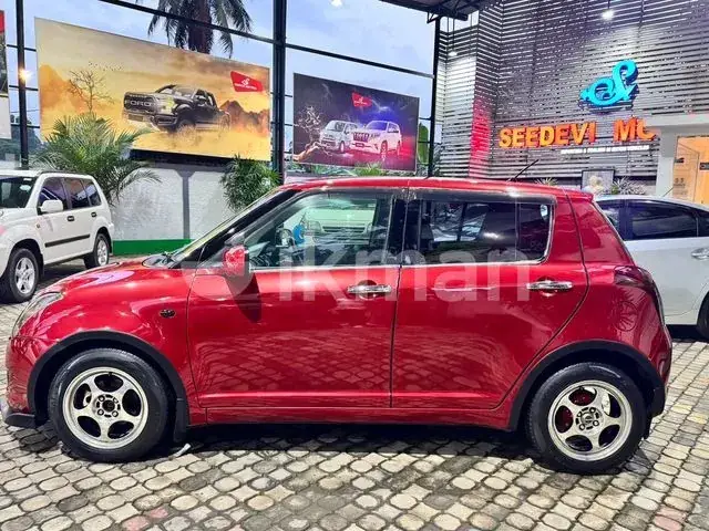 Suzuki Swift 2004 photo 4
