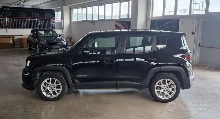 Jeep Renegade 2024 photo 3