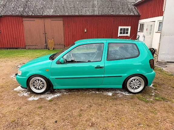 Volkswagen Polo 1995 photo 2