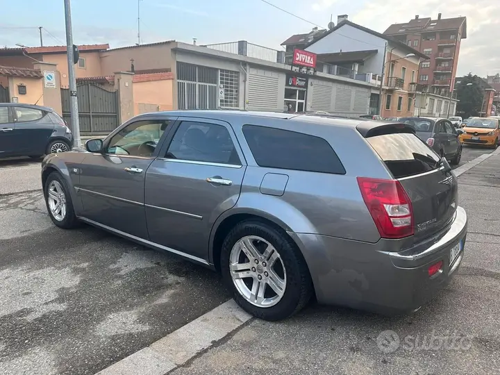 Chrysler 300C 2006 photo 2