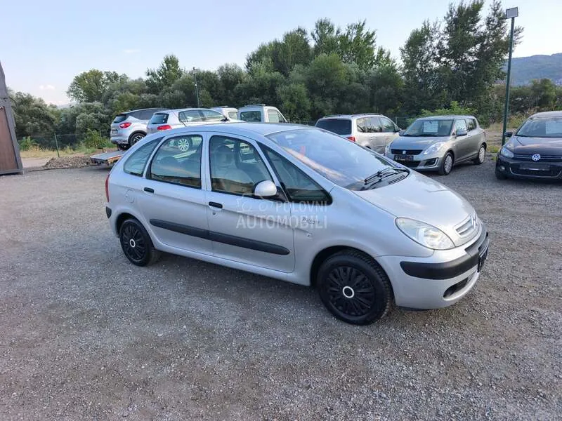 Citroen Xsara Picasso 2010 photo 5