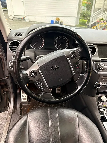 Land Rover Discovery 4 2010 photo 3