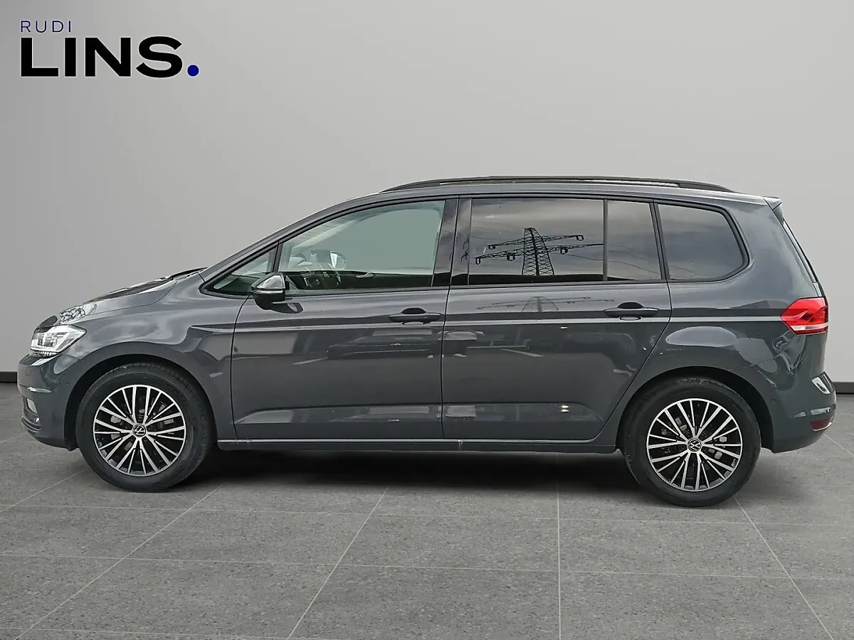 Volkswagen Touran 2026 photo 2