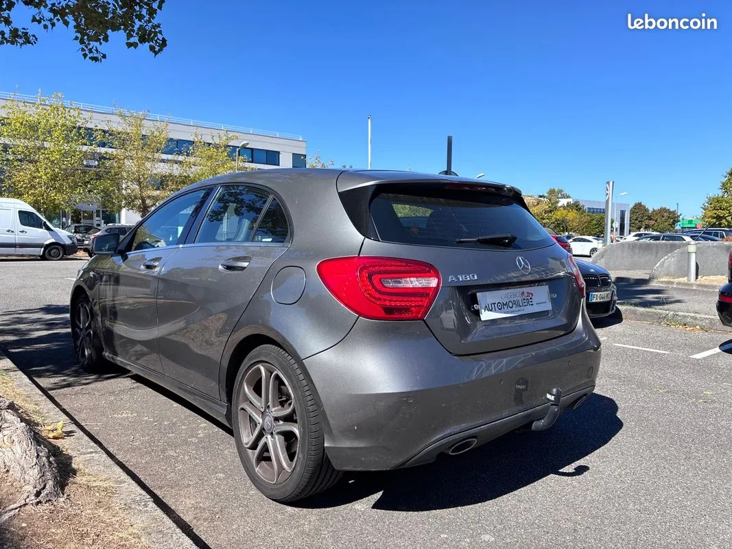 Mercedes-Benz A-Class 2015 photo 5