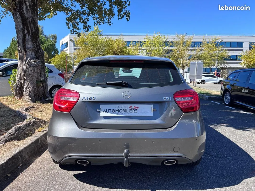 Mercedes-Benz A-Class 2015 photo 4