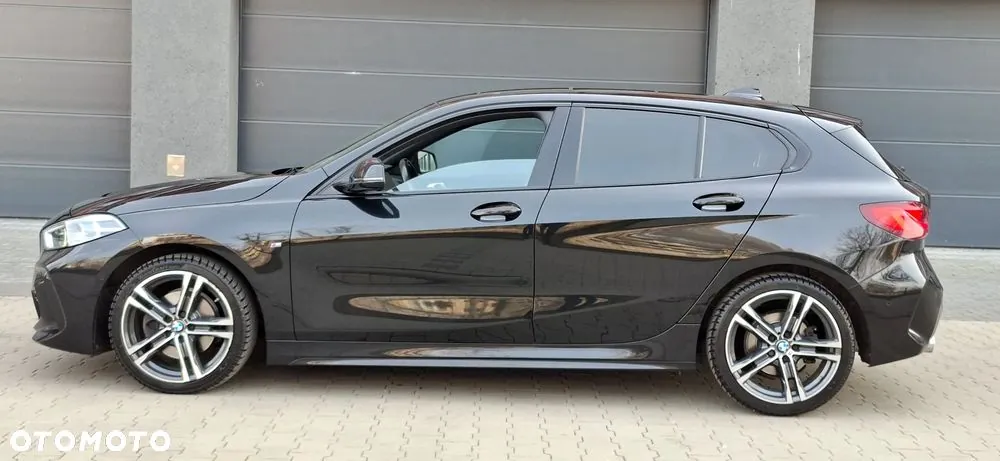 BMW Seria 1 118I M Sport 2023 photo 3