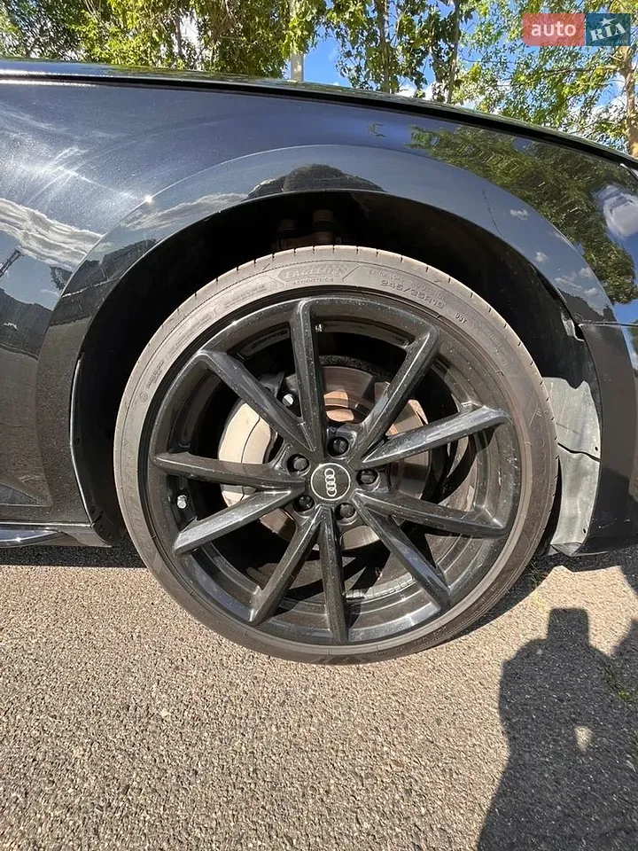 Audi A4 2018 photo 5
