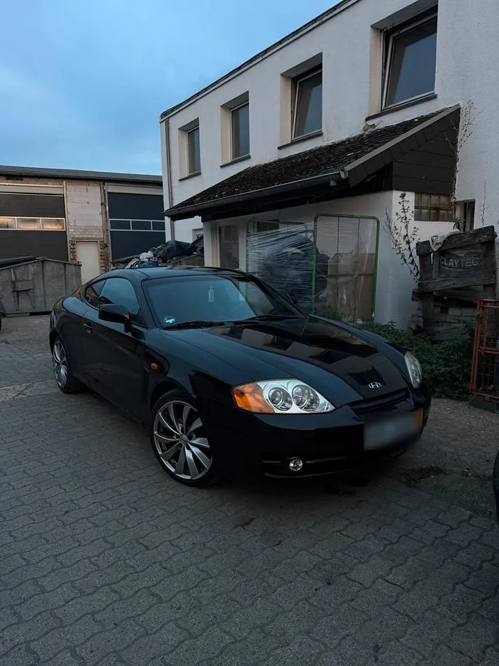 Hyundai Coupe