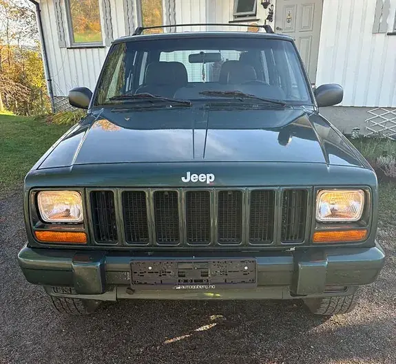 Jeep Cherokee 2000 photo 4