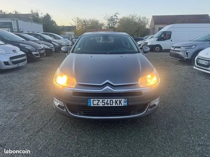 Citroen C5 2013 photo 2