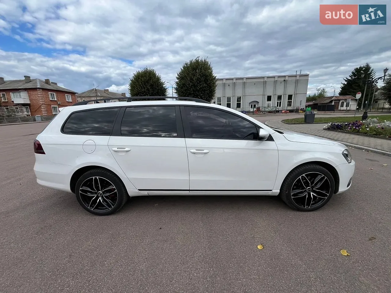 Volkswagen Passat 2012 photo 4