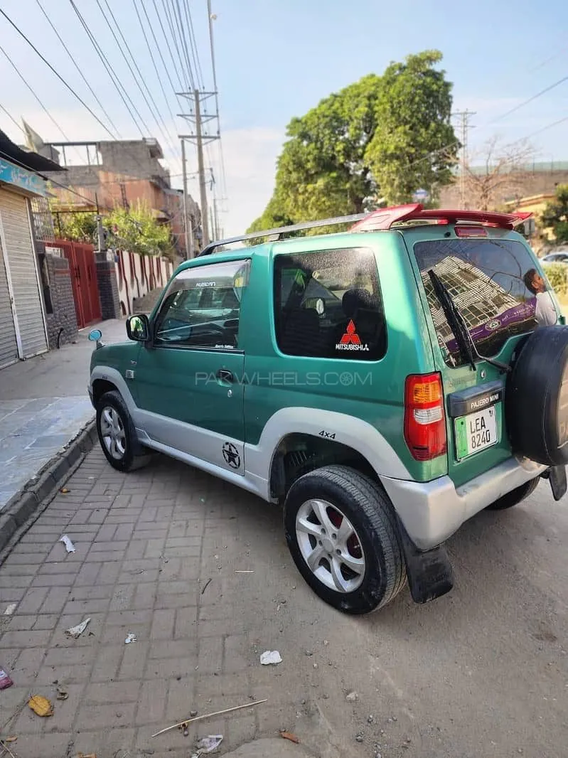 Mitsubishi Pajero Mini