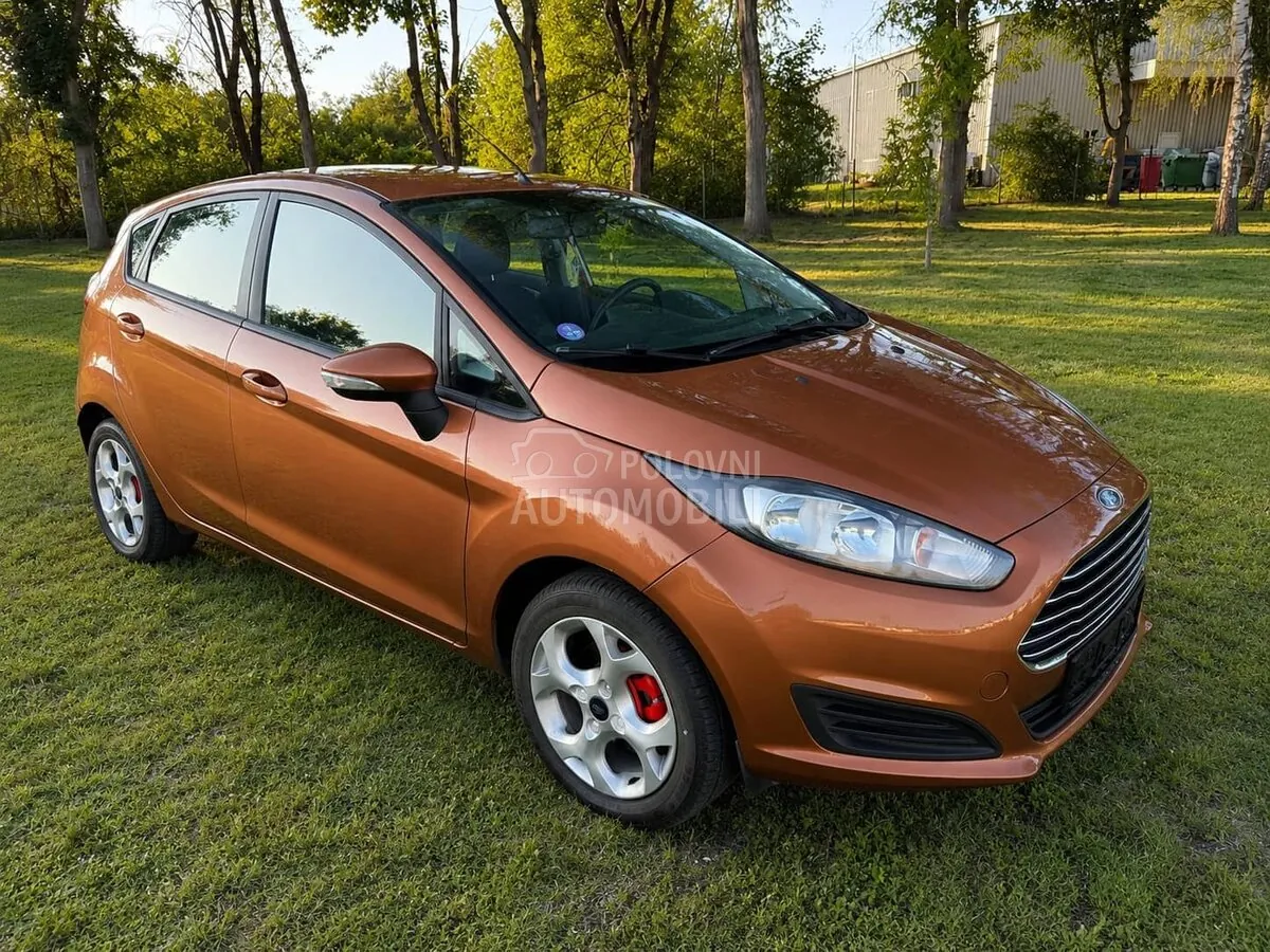 Ford Fiesta 2013 photo 4