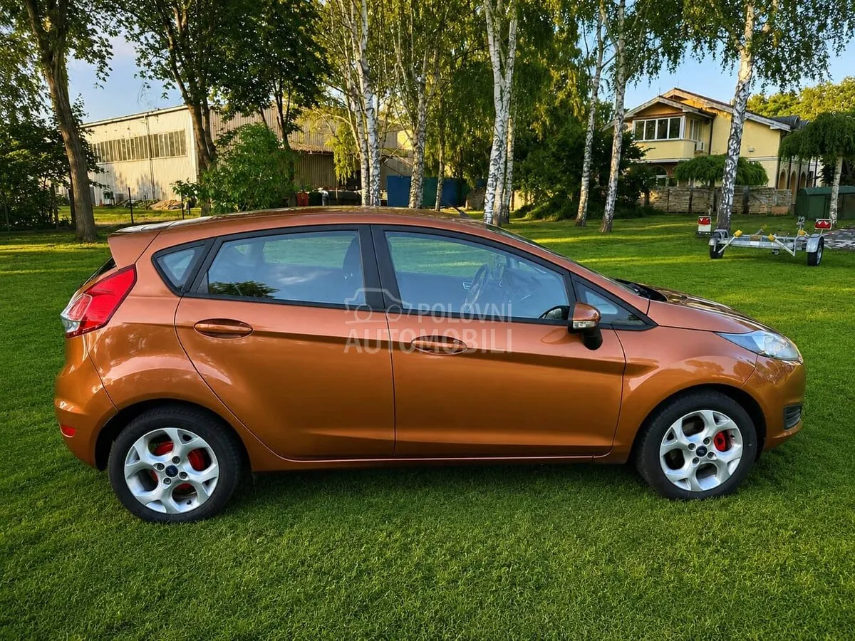 Ford Fiesta 2013 photo 5